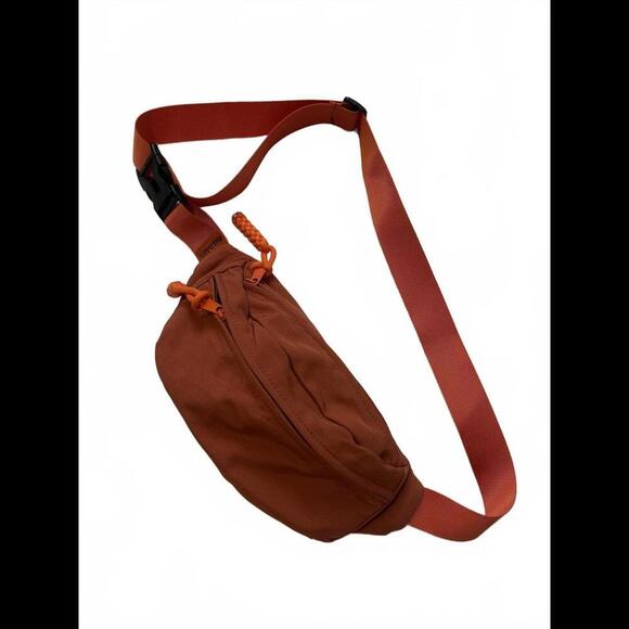 Stylish Adventure Sling Bag - Versatile & Functional - Picture 1 of 4